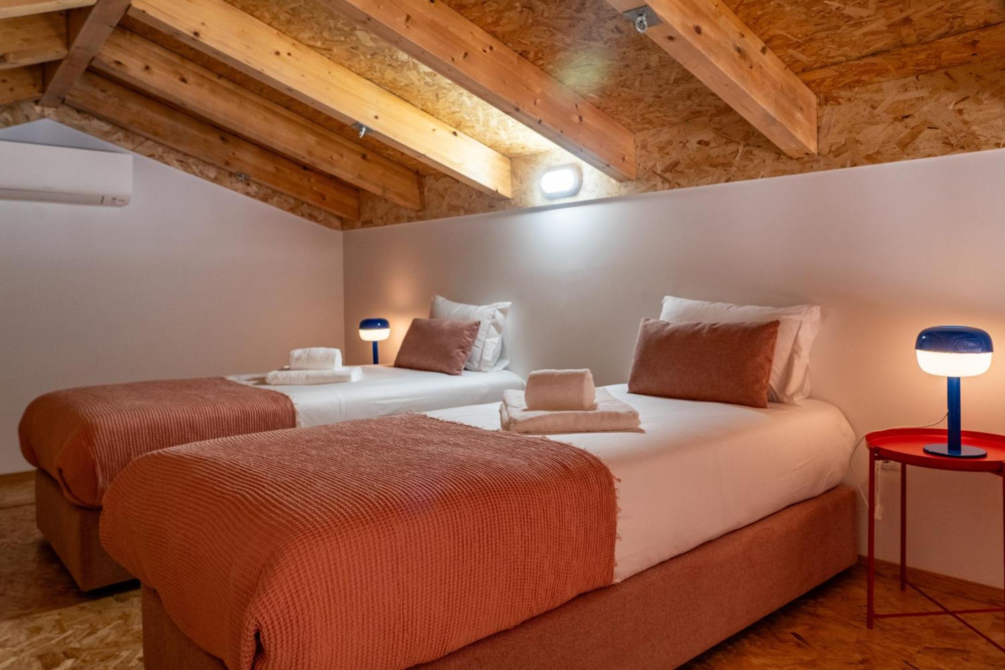 City Hall Apartments Вила Реал Екстериор снимка