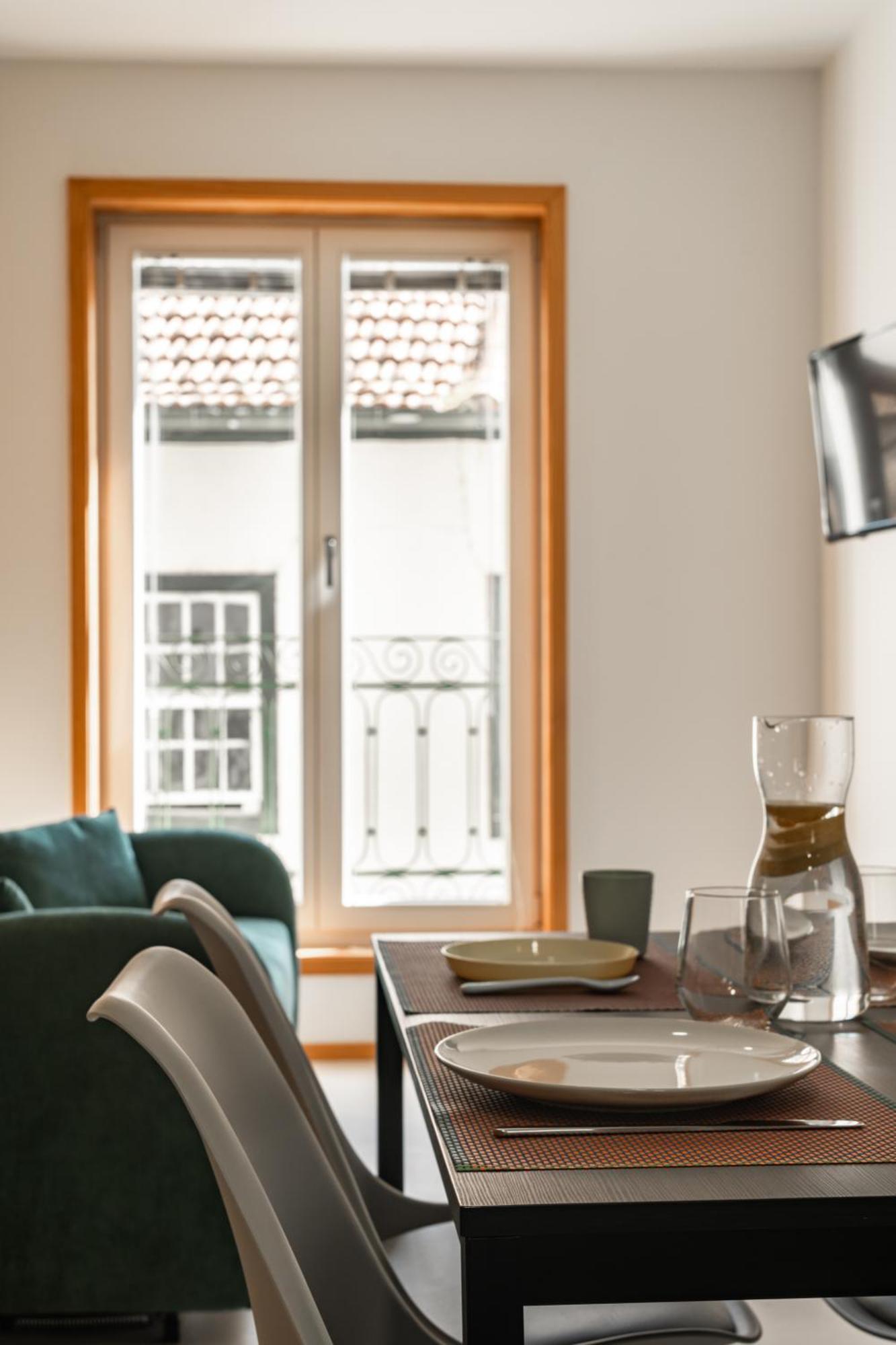 City Hall Apartments Вила Реал Екстериор снимка